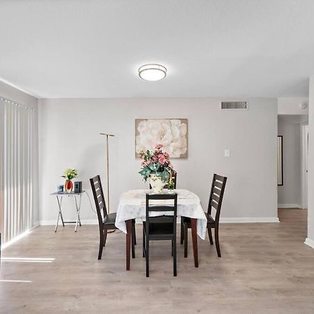 Cozy, Dedicated Workspace, Fast Wi-Fi Apartment Хьюстон Экстерьер фото
