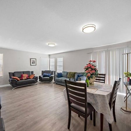 Cozy, Dedicated Workspace, Fast Wi-Fi Apartment Хьюстон Экстерьер фото